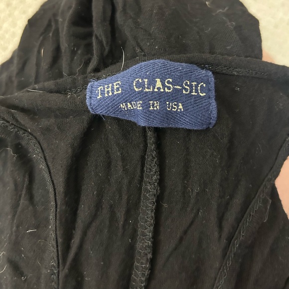 2/$20❤️- SHIRT | Women’s The Classic shirt size medium - Picture 6 of 6